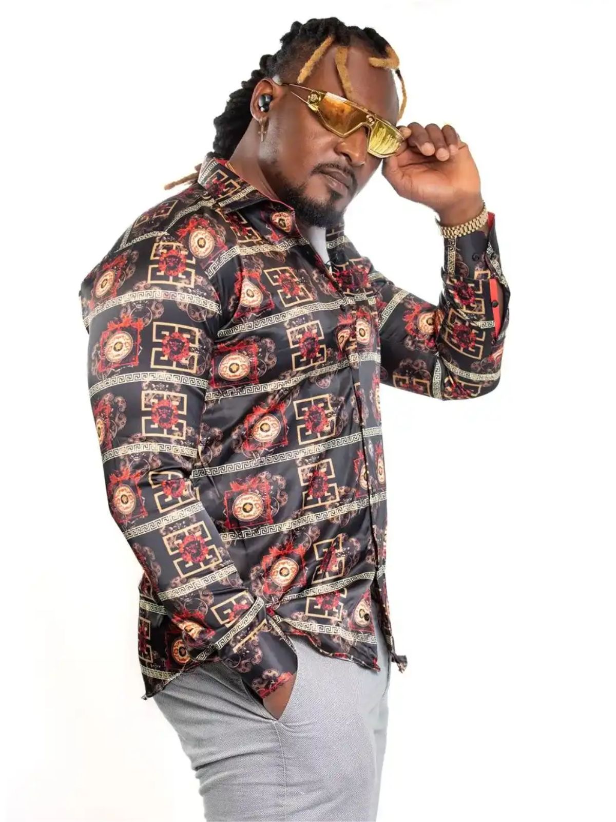 JB Designs Black and Red Chinoiseries Patterned Silk Shirt - Image 2