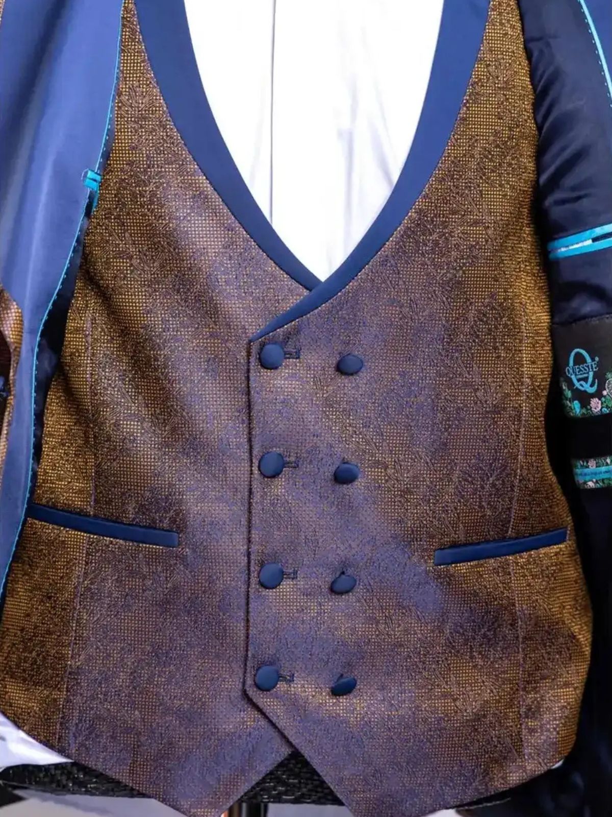JB Quesste Golden Blue 4pcs Suit Set - Image 5